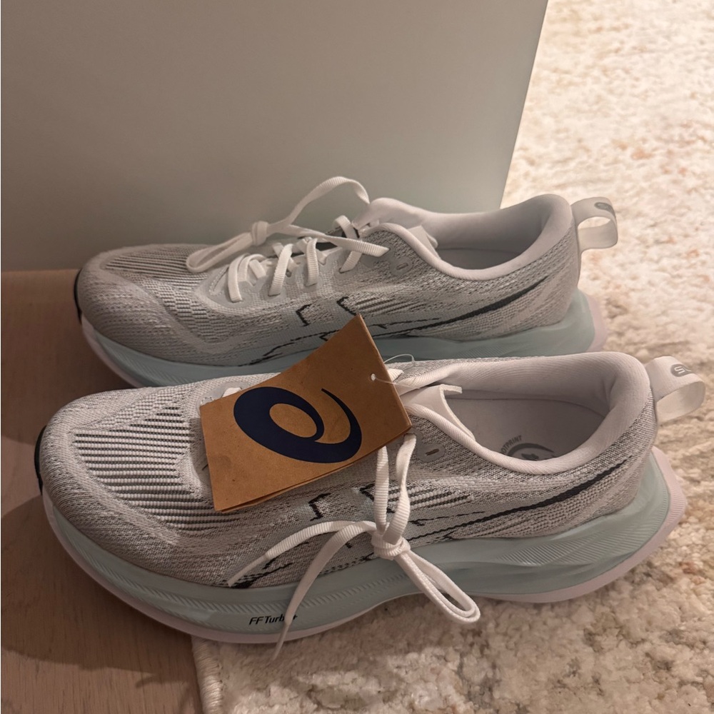 ASICS Superblast 2